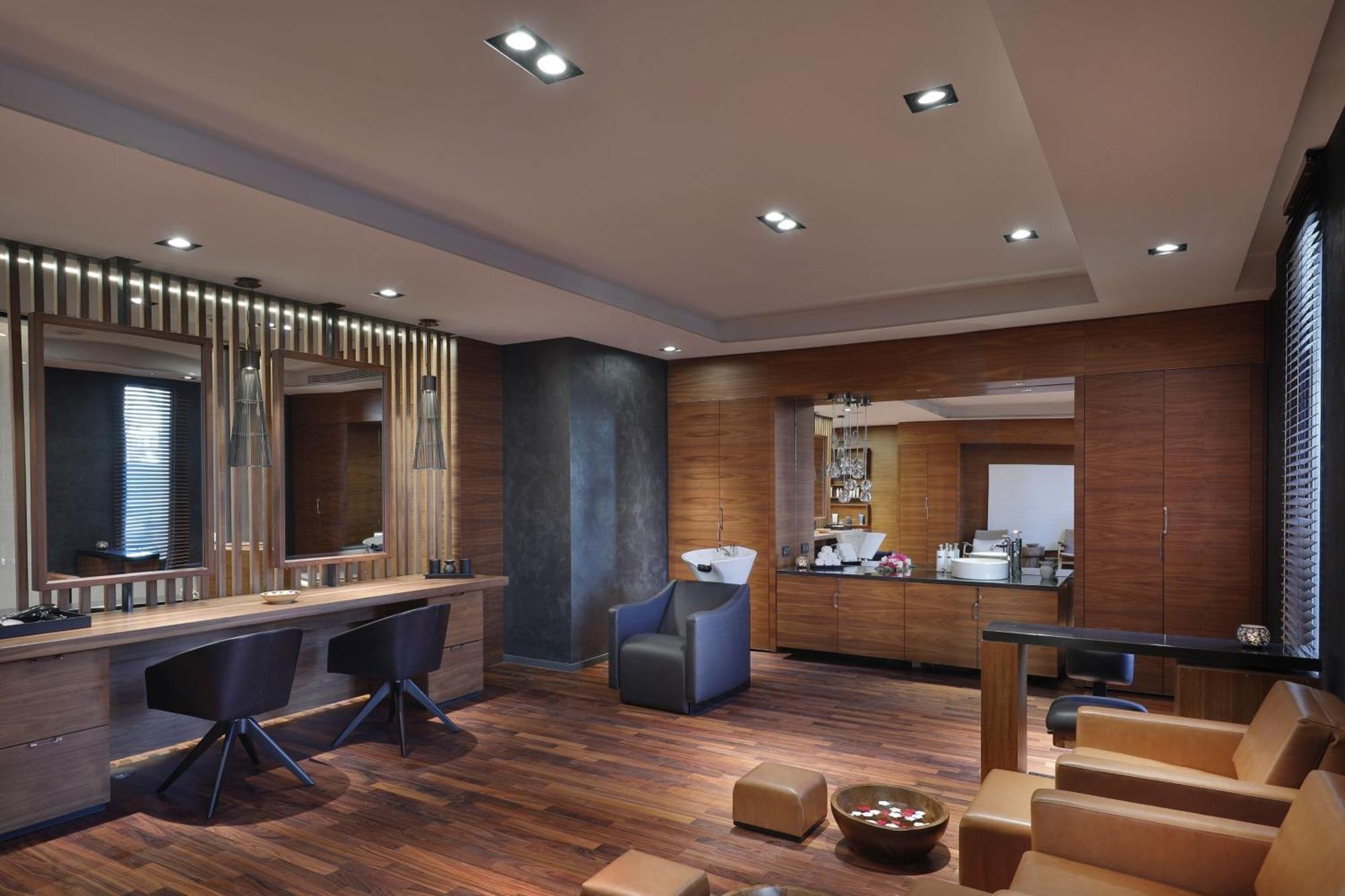 The Westin Saraya & 5*